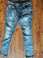 Jeans Toxik3 Schräge Nähte und Knopfleiste L 40 Shape Hessen - Neu-Anspach Vorschau