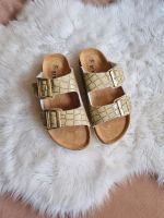 Neu Sandalen Kroko Pantoletten Schlappen Latschen Korkschuhe gold Leipzig - Gohlis-Nord Vorschau