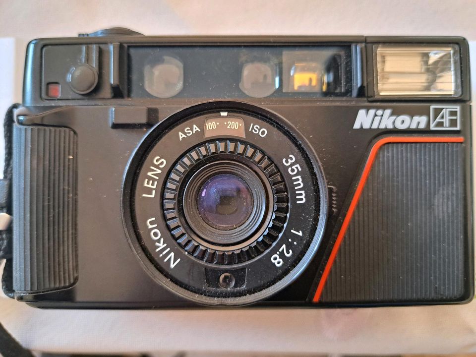 Fotoapparat von Nikon in Wiedergeltingen