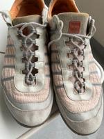 Hugo Boss Sneaker 43 rosa grau getragen Niedersachsen - Seelze Vorschau