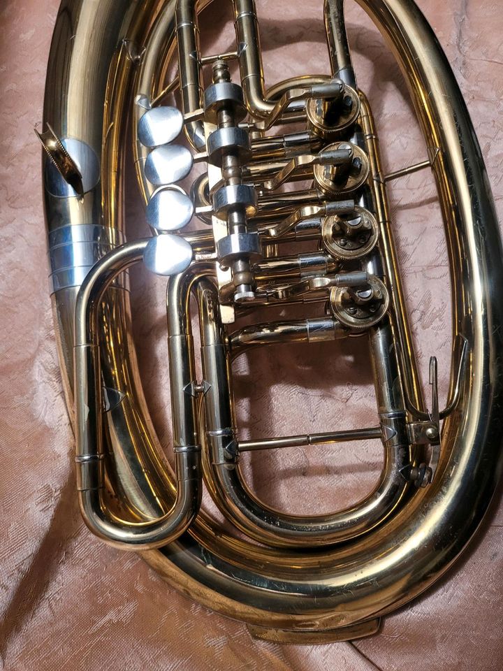 Qualität Tenorhorn Bariton Amati 4Ventile, Koffer Mundstück in Riedenburg