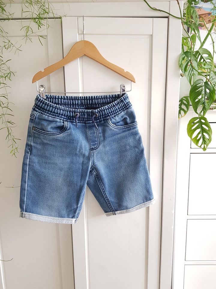 ❤️ H&M ❤️ kurze Hose Sommerhose Jeans Shorts Gr. 134 140 152 in Markkleeberg