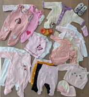 Kleiderpaket für Neugeborene Mädchen Größe 50 Hessen - Weinbach Vorschau
