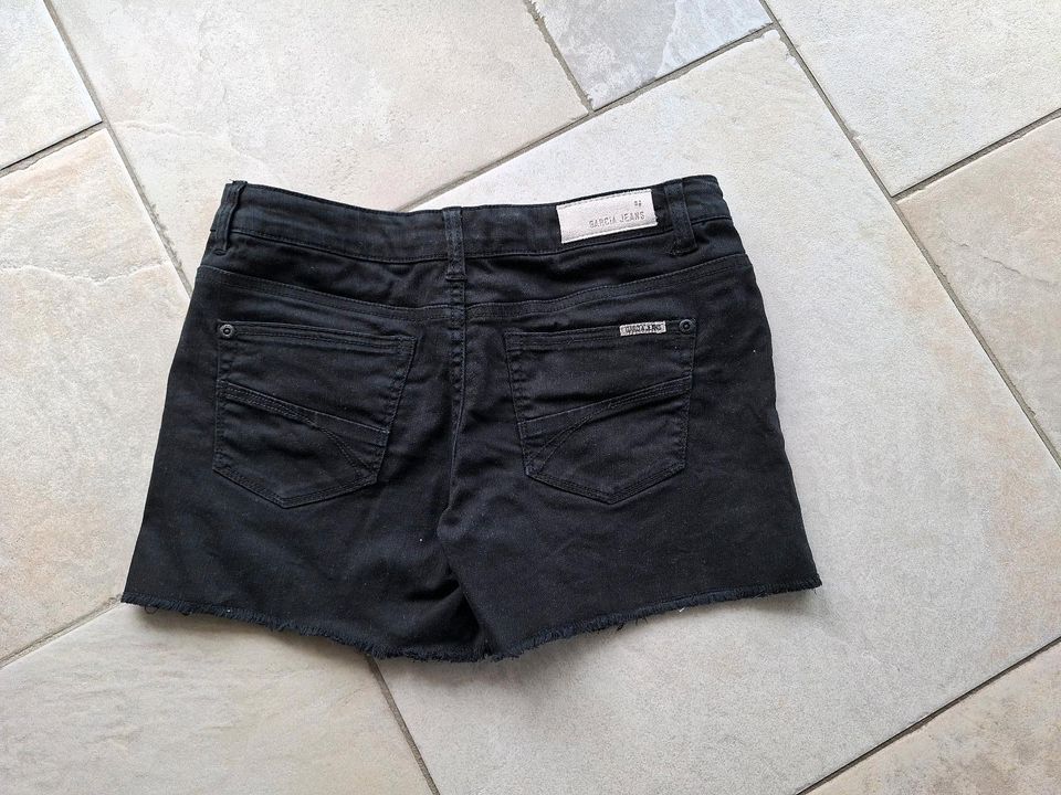 Garcia Jeans Shorts Gr. 158 in Diemelstadt