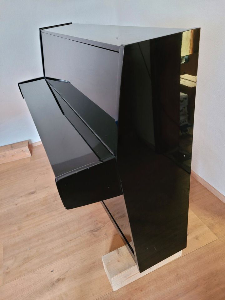 Neuer Preis: Klavier Grotrian Steinweg - Model 110 - schwarz in Bräunlingen
