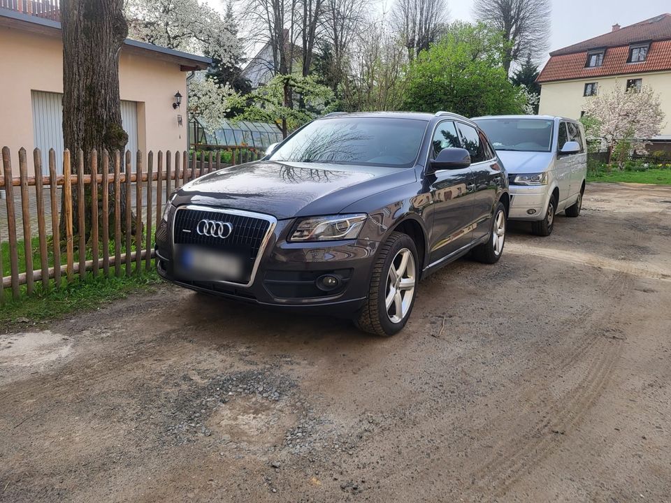 Audi Q5 3.0 tdi quattro in Neustadt