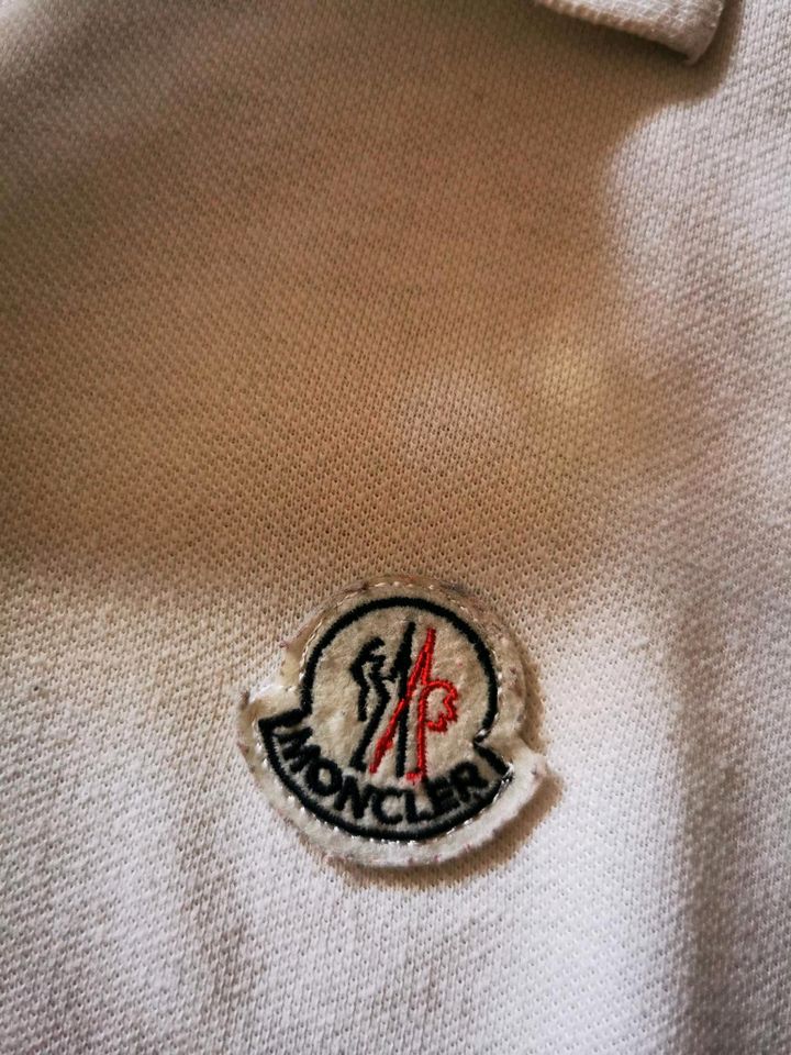 Moncler Poloshirt "M" in Friedrichshafen