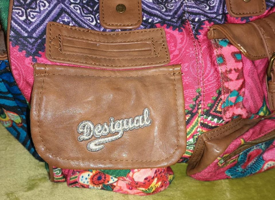 Desigual Handtasche, groß,  viele Fächer in Wechselburg