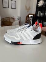 Neu Adidas Damen Laufschuhe/ Sneaker gr. 38,5 Nordrhein-Westfalen - Hilden Vorschau