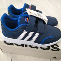 Neue Adidas Turnschuhe gr. 32 Jungen blau Klettverschluss Sneaker Pankow - Prenzlauer Berg Vorschau