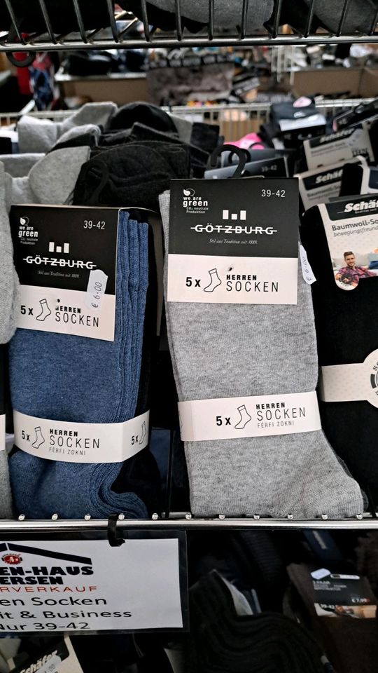 Trödler aufgepasst! Restposten Marken Socken und Unterwäsche in Viersen