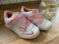 Kinder Sneaker Gr. 22, „NIKE“ Baden-Württemberg - Brackenheim Vorschau