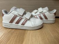 Adidas Schuhe der Größe 24. - Top Zustand Bayern - Wegscheid Vorschau