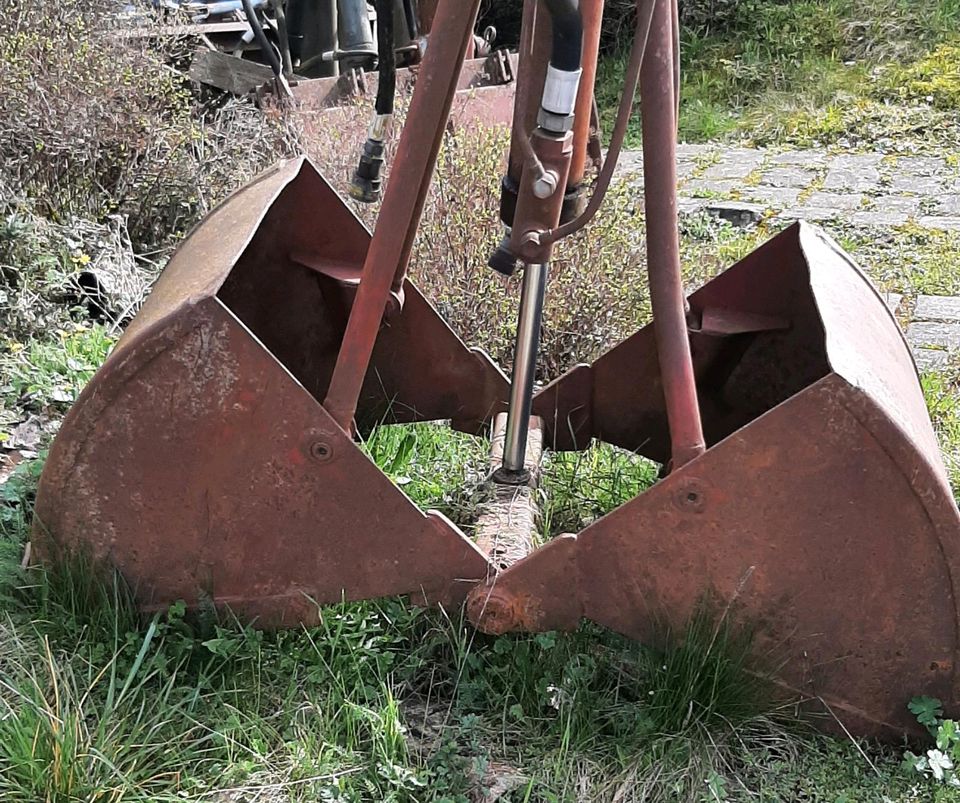 IFA T 157 / 2 Fortschritt Oldtimer Bagger Kran in Heiligenstadt