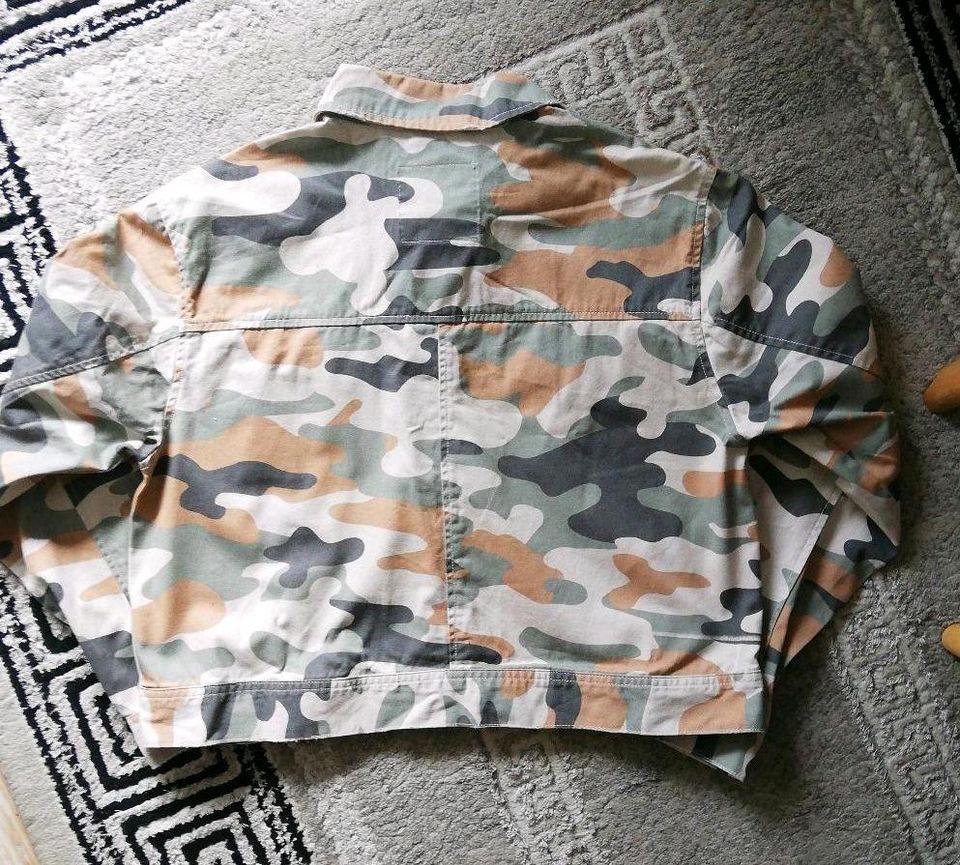 Army Camouflage Jacke in Bielefeld