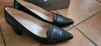 peter Kaiser Pumps Schuhe Absatz Business 8 neu braun Leder 42 Mülheim - Köln Dünnwald Vorschau
