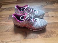 asics laufschuhe damen größe 41.5 Kreis Ostholstein - Stockelsdorf Vorschau