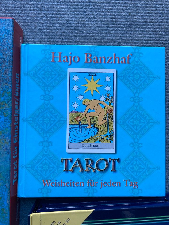 Tarot Karten, teilweise mit Buch in Köln