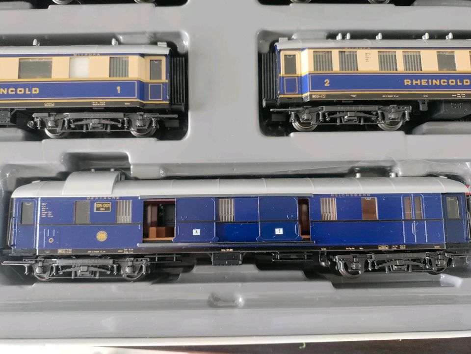 Märklin 4228 - Wagen-Set »Rheingold« in Rodgau