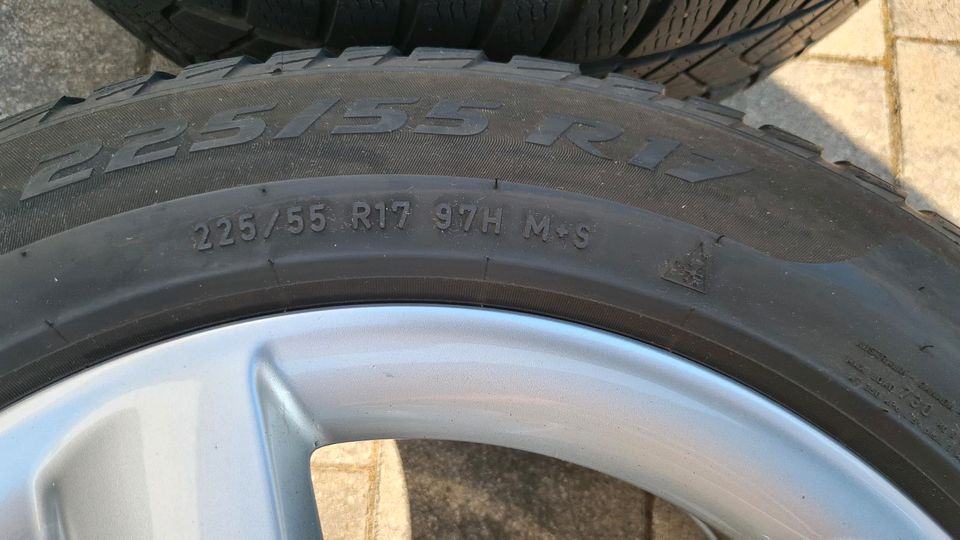 225/55 R17 97H Original Audi A6 Alufelgen Winterreifen 4G0071497 in Wöllstein