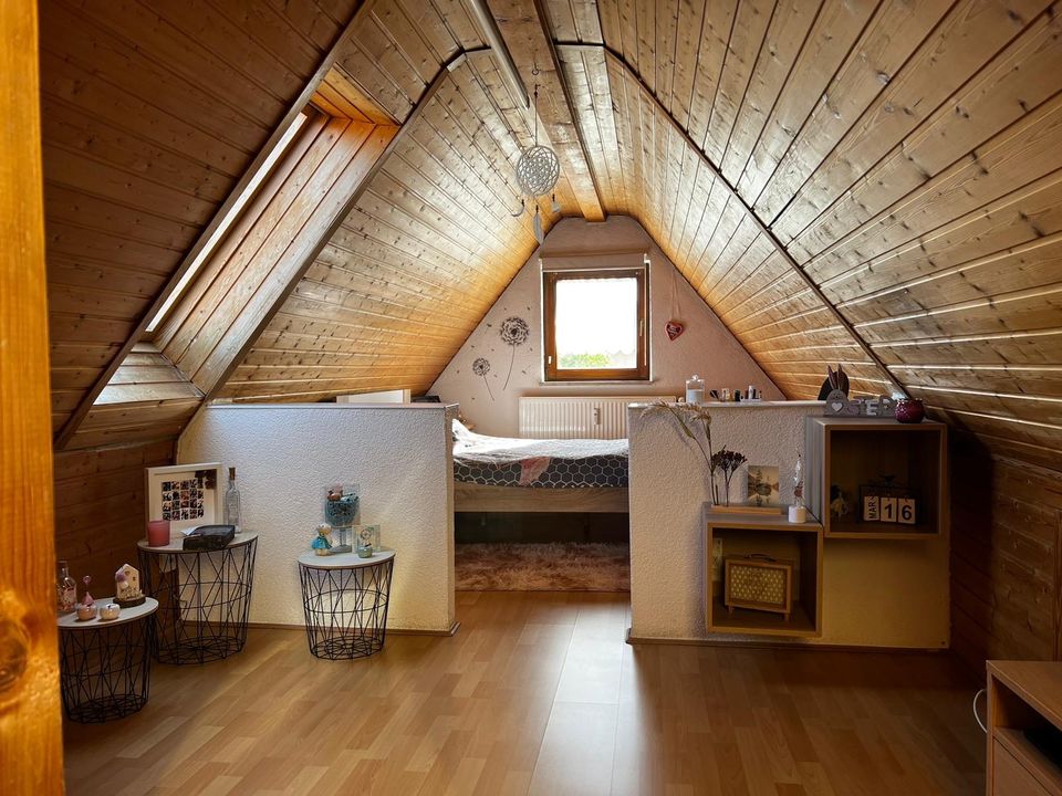 Wohnung Dachgeschoss (Ideal für Ein-bis Zweipersonenhaushalt) in Bietigheim-Bissingen