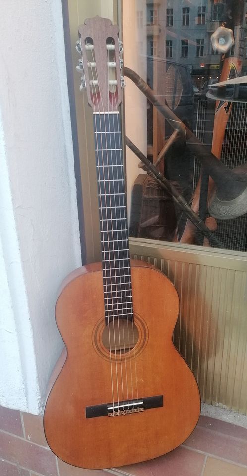 alte seltene Gitarre, Flamencogitarre vermutlich Markneukirchen in Berlin