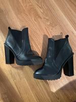 Schwarze hohe Boots, Asos, 39 Stuttgart - Sillenbuch Vorschau