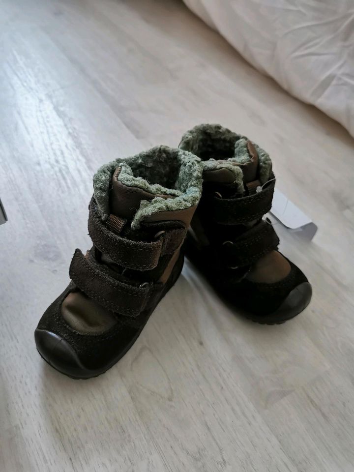 Baby Winter Schuhe Nr 18 Elefanten in Berlin