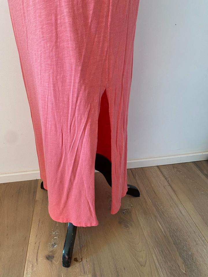 JUVIA SOMMERKLEID KLEID S Lachs rosa pink coral Maxikleid in Berlin
