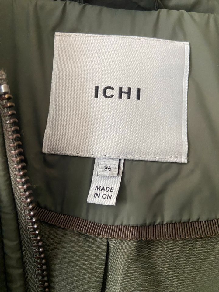 Steppmantel von Ichi in Oliv/ Khaki in Berlin