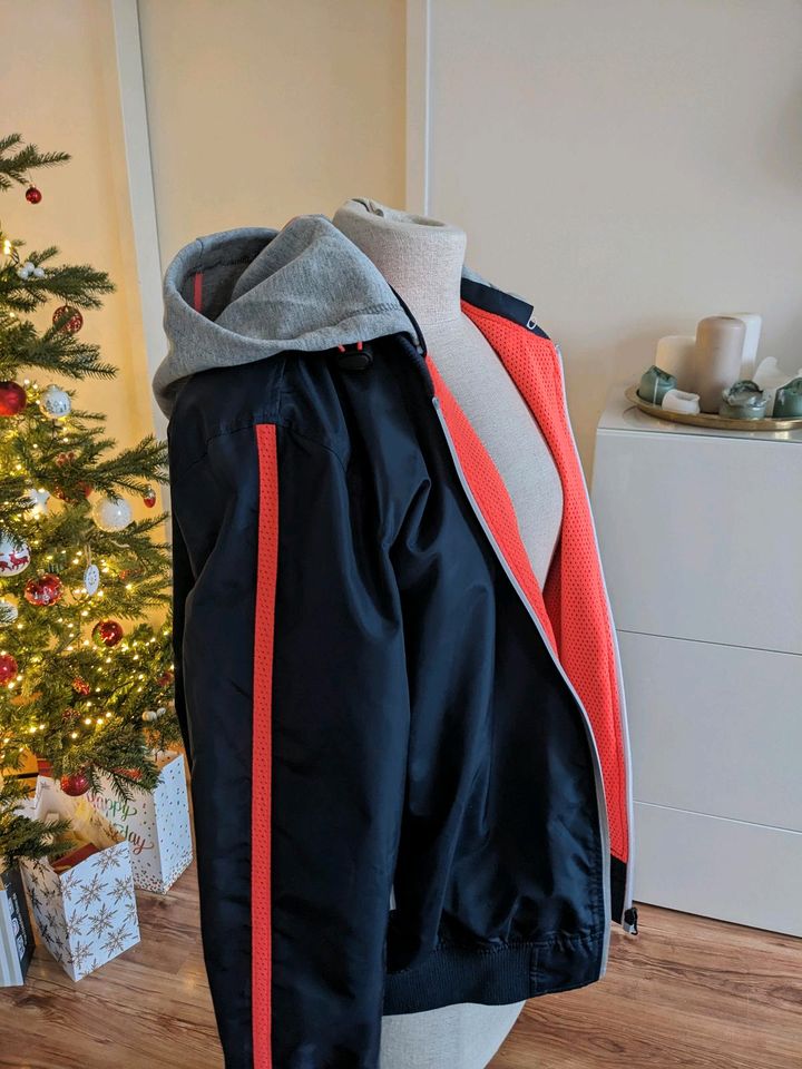 Neu ♥️ Superdry Bomberjacke Gr.  XL (40) Jacke in Düsseldorf