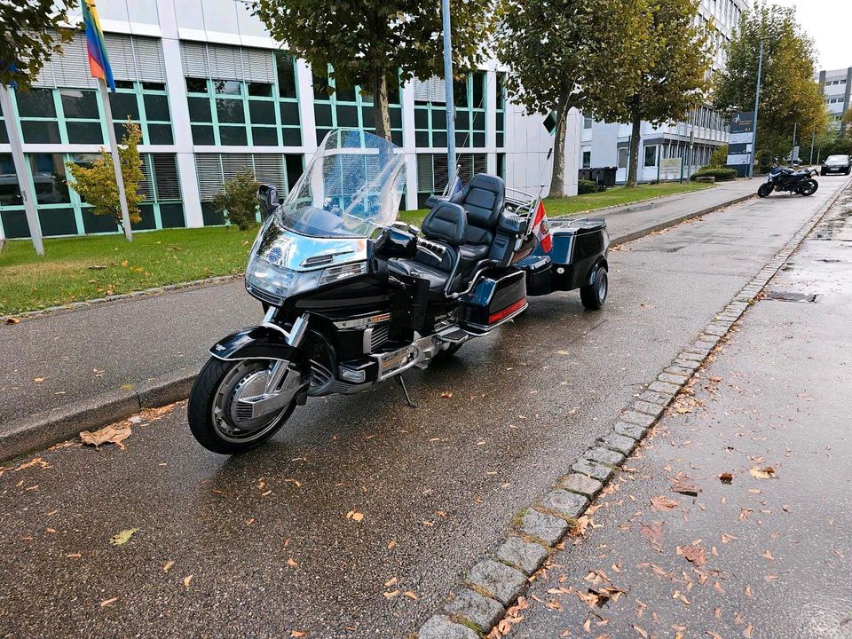 Honda goldwing 1500 mit anhänger H Zulassungen in Korntal-Münchingen