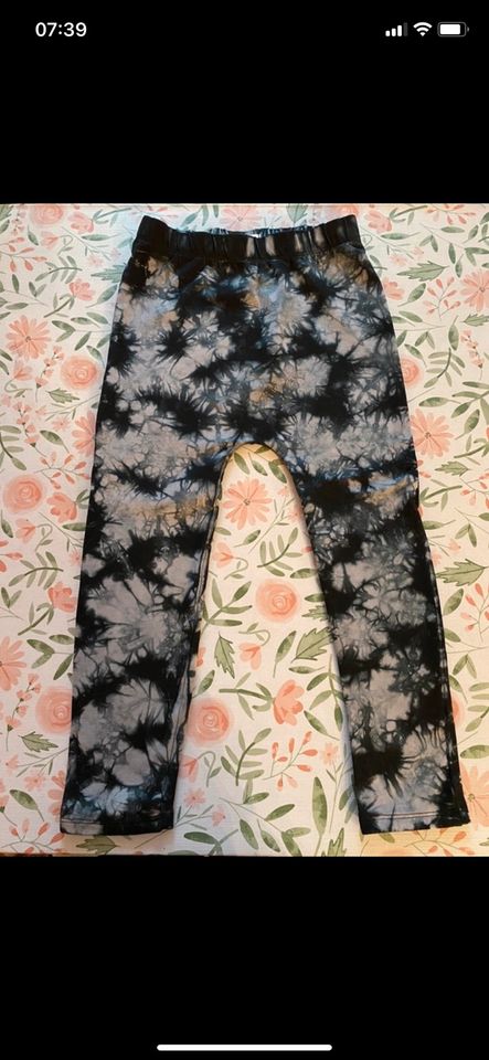 Reserved Batik Leggings Gr 110 in Erkner