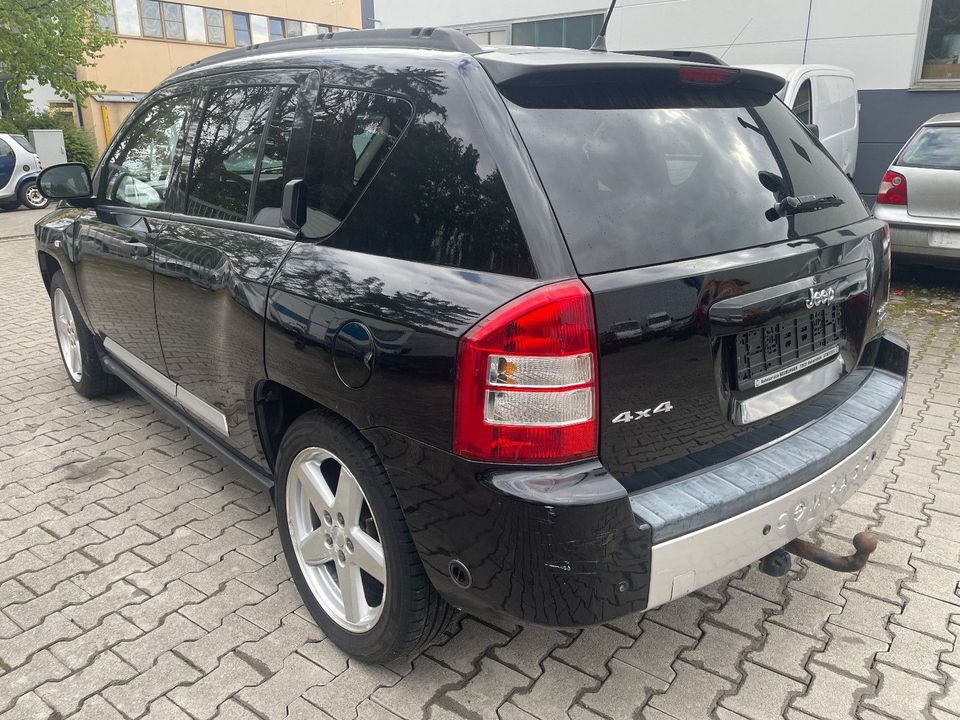 Jeep Compass 2.4 CVT-Autom. 4WD*LPG*Limited*Klima*AHK in Reutlingen