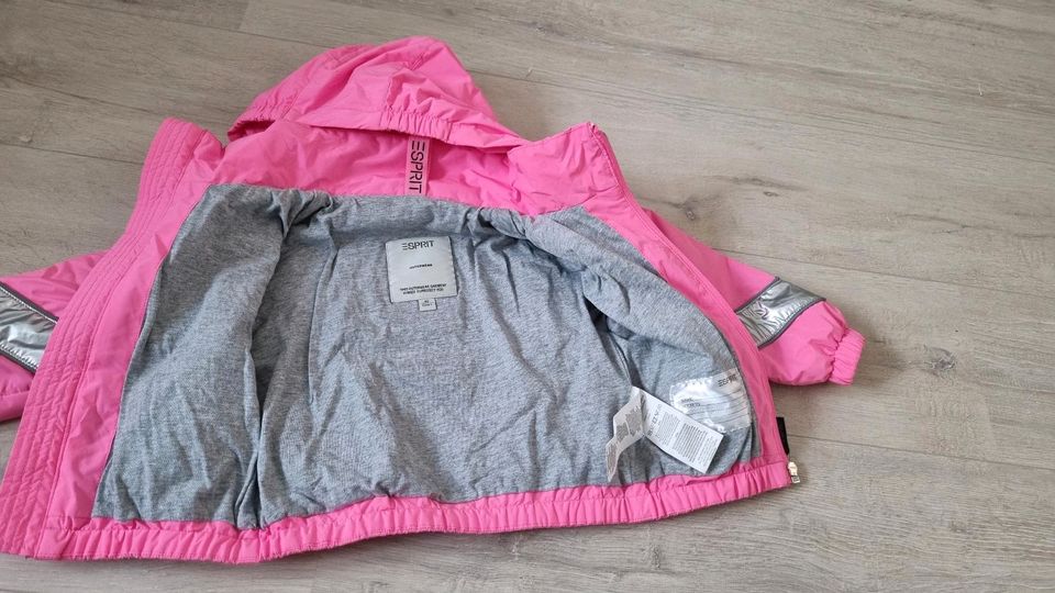 Übergangsjacke Esprit Gr. 92 in Lohne (Oldenburg)