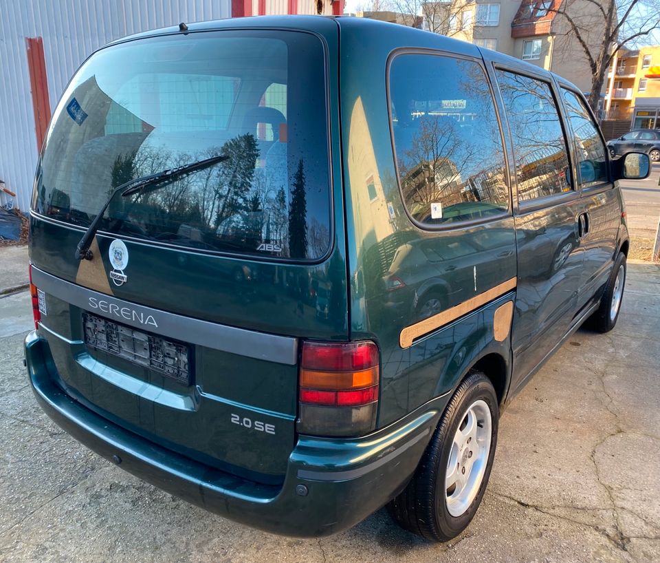 Nissan Serena 2.0 SE Klima Standheizung 7Sitzer in Berlin