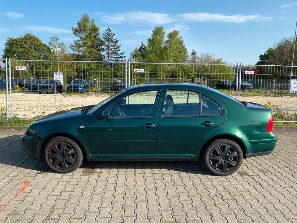 VW Bora  Tüv bis Mai 2025 in Heidenheim an der Brenz