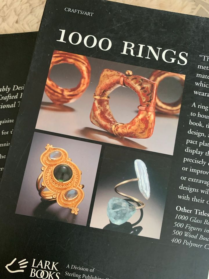 1000 Rings 500 earrings Goldschmiede Bücher in Barendorf