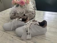 Nagelneu! Adidas Court Platform Schleswig-Holstein - Sankelmark Vorschau