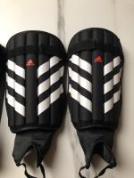 Adidas Schienbeinschoner Fußball (NEU) Bayern - Gauting Vorschau