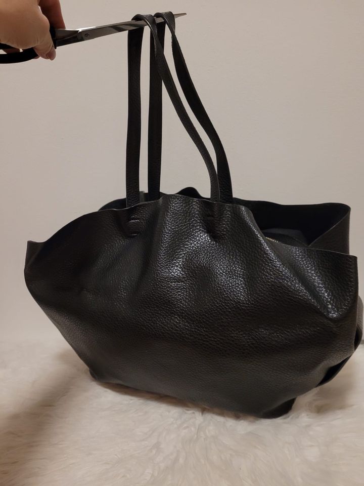 Tasche-Ledertasche-Schultertasche-Shopper aus Leder von Zara in Friedberg (Hessen)