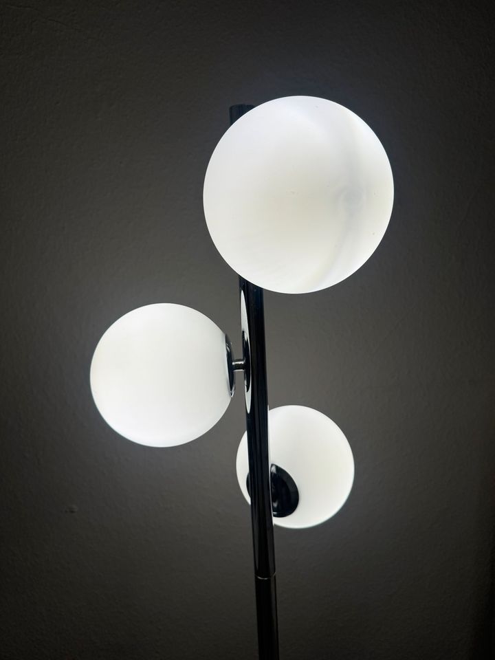 Designer Stehlampe Neu in Pinneberg