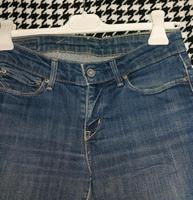 Levis Jeans Skinny 36 Niedersachsen - Varel Vorschau