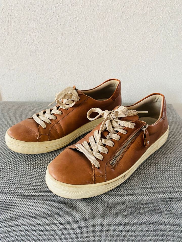 Sneaker Remonte braun Gr. 39 in Glauburg