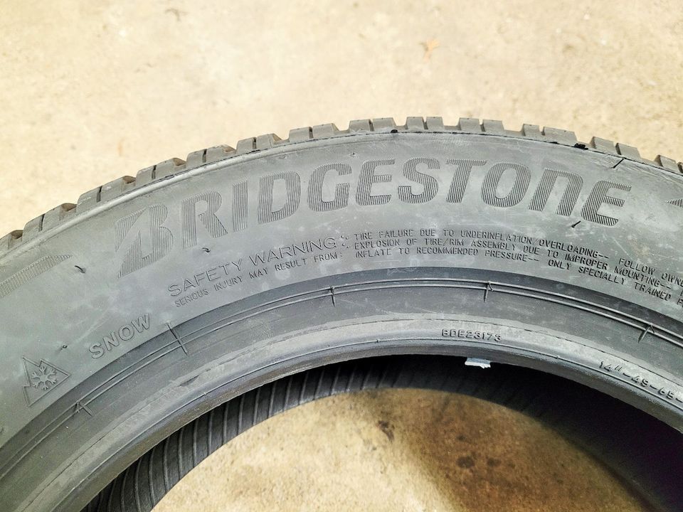 1 neuer Winterreifen 175/65 R14 82T - Bridgestone in Leisnig