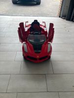 Kinder Elektroauto Ferrari Scuderia 12 Volt mit Fernbedienung Niedersachsen - Hambühren Vorschau