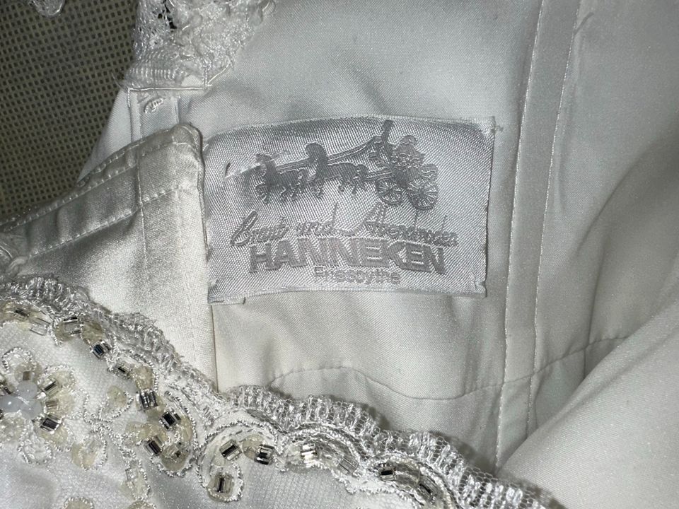 Hochzeitskleid Brautkleid ivory große Größe in Wachtendonk