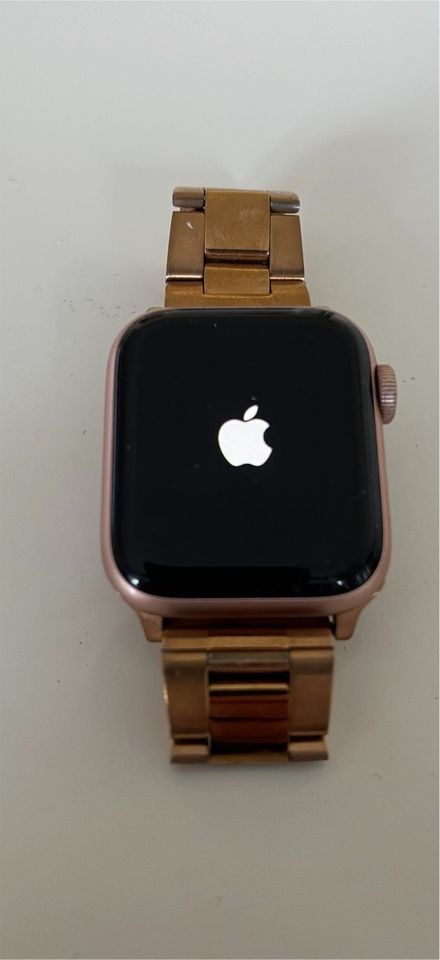 Apple Watch 5 40mm Aluminium Gold in Hambühren