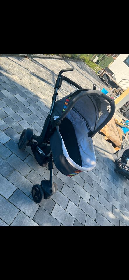 Kinderwagen in Vellmar