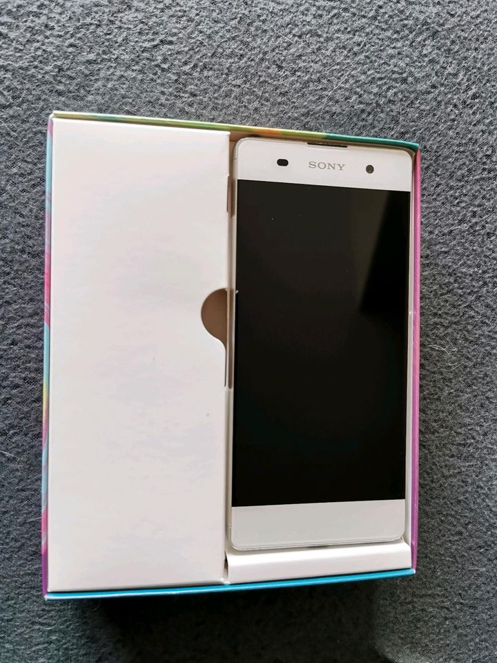 Sony Xperia XA weiß in Kamenz